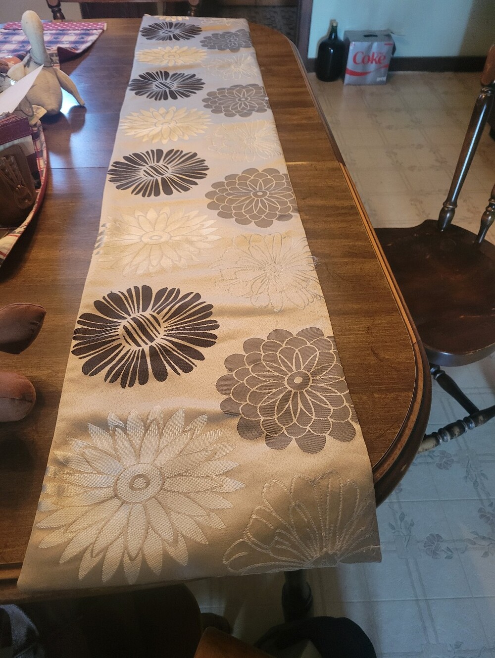 Elegant Floral Table Runner by